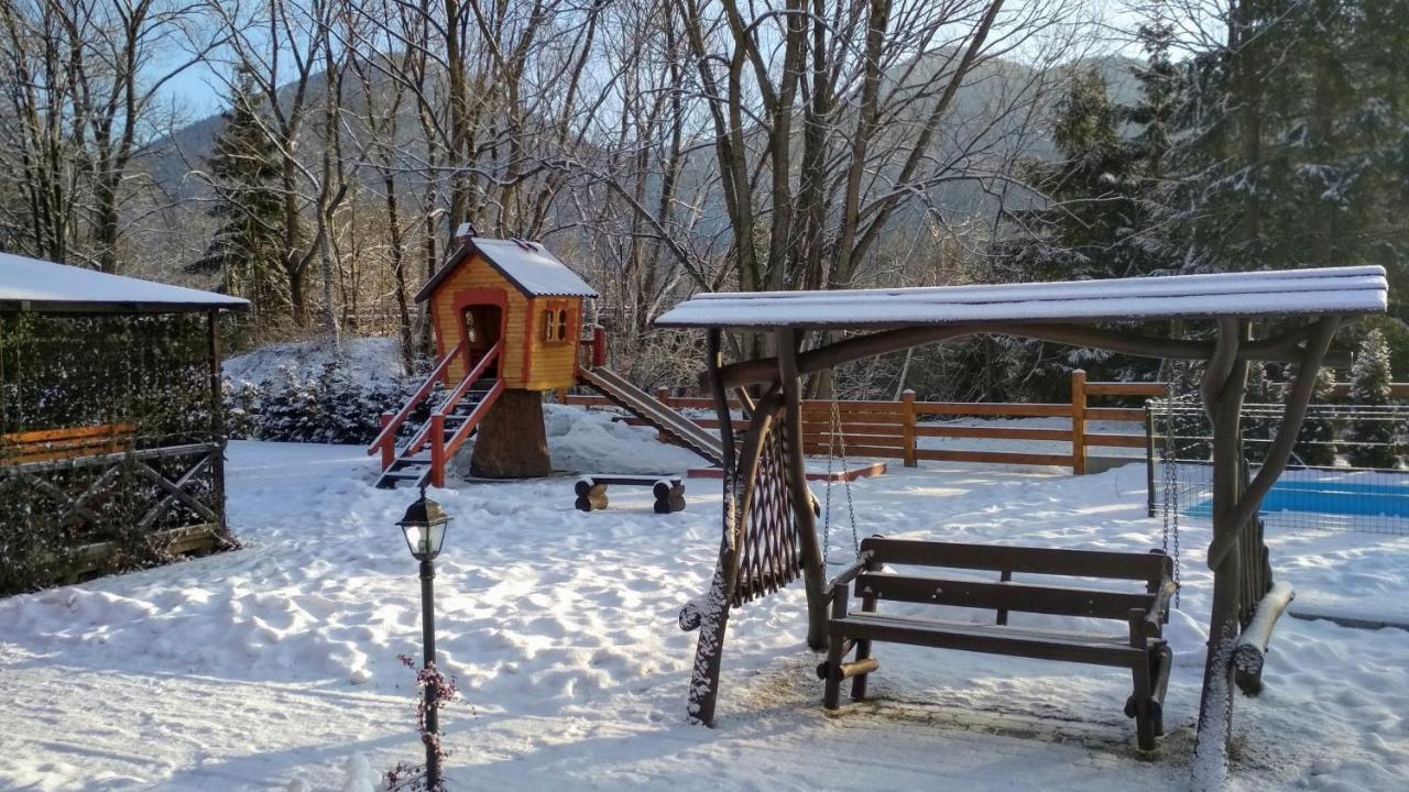 Mini Hotel Zakrut Tatariv Εξωτερικό φωτογραφία